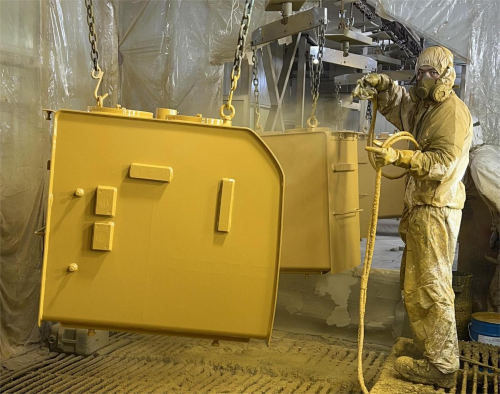 安徽某液力機械有限公司噴漆現場圖