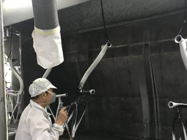 工業水性漆噴漆過程中