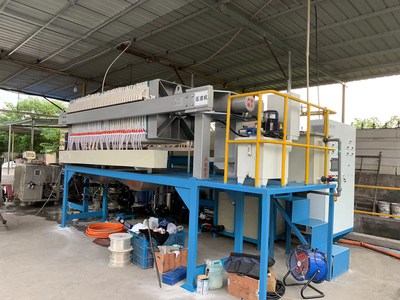 噴漆廢水處理設(shè)備安裝現(xiàn)場(chǎng)