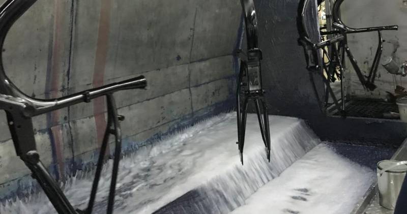 水性漆廢水起泡圖片