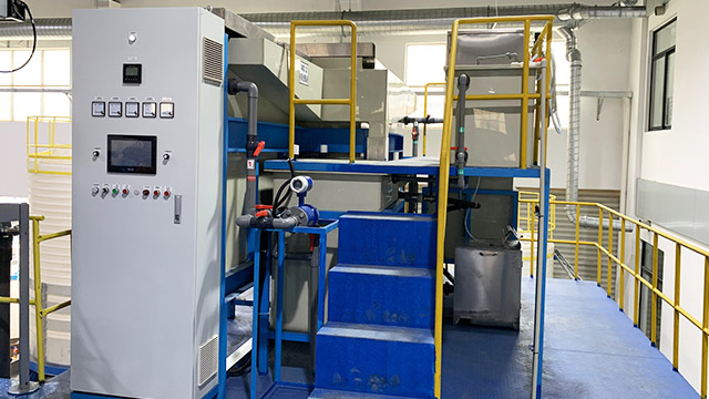 上海曹楊建筑粘合劑水性油漆廢水處理設(shè)備案例